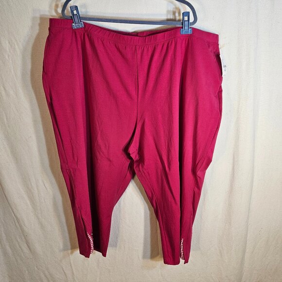 Catherines' Women's Plus Size Capris -- ITEM #2254 - Picture 1 of 4